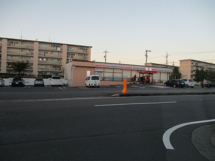 メゾン プロムナード101の周辺