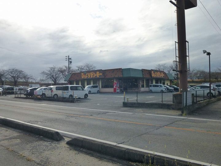 ピッコロフォレスタの周辺