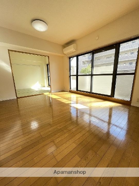 コンフォート桑名の居間