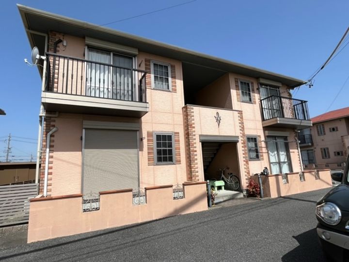 ボンヌジュルネ A201号室の外観