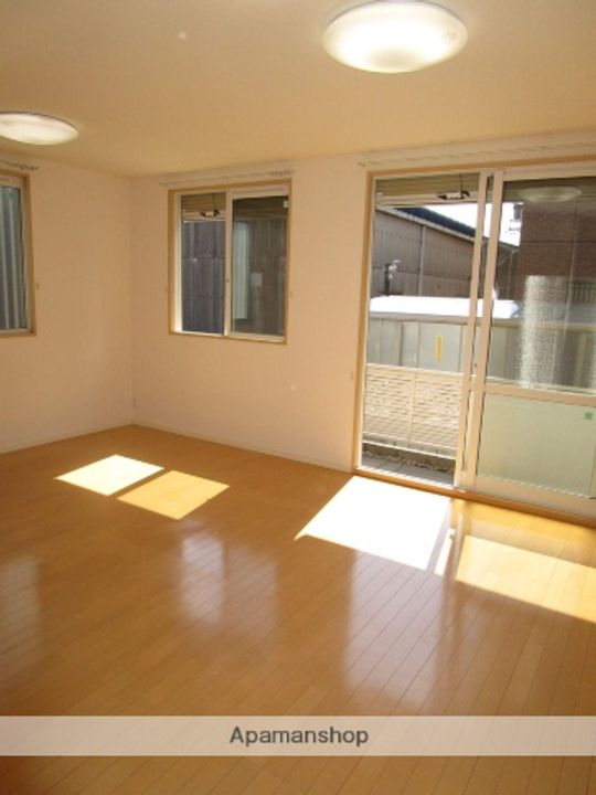 ナディア長折Bの内装