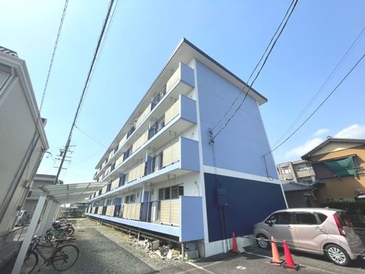 マル・アズールの外観