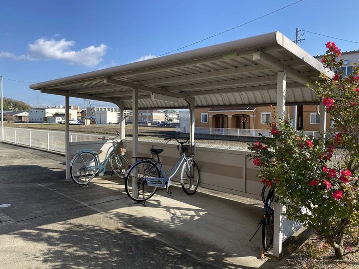 サンパレスの外観