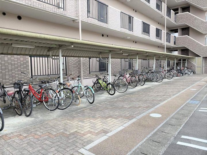 プロミネント四日市の外観