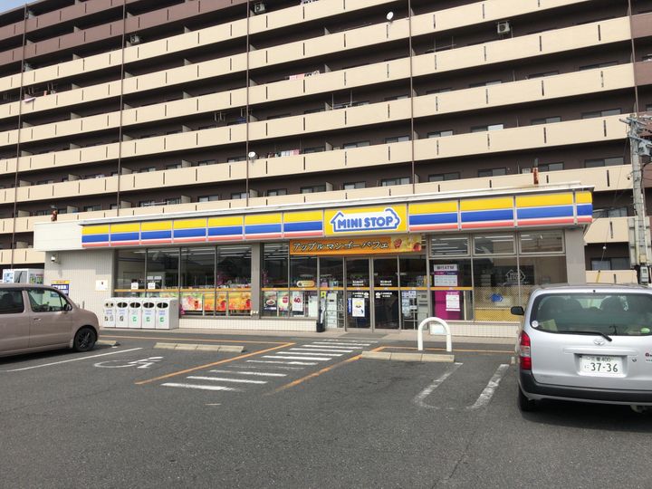 プロミネント四日市の周辺