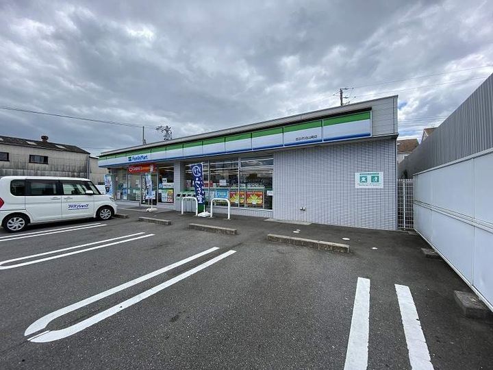 クレーネの周辺