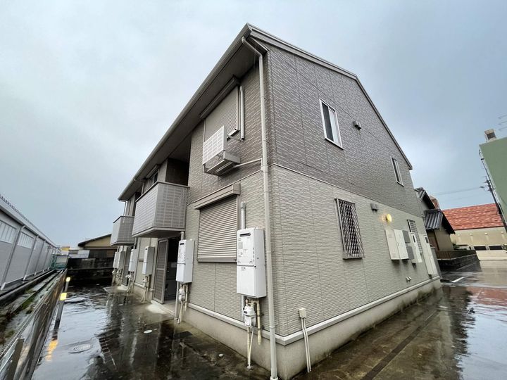 モエムの外観