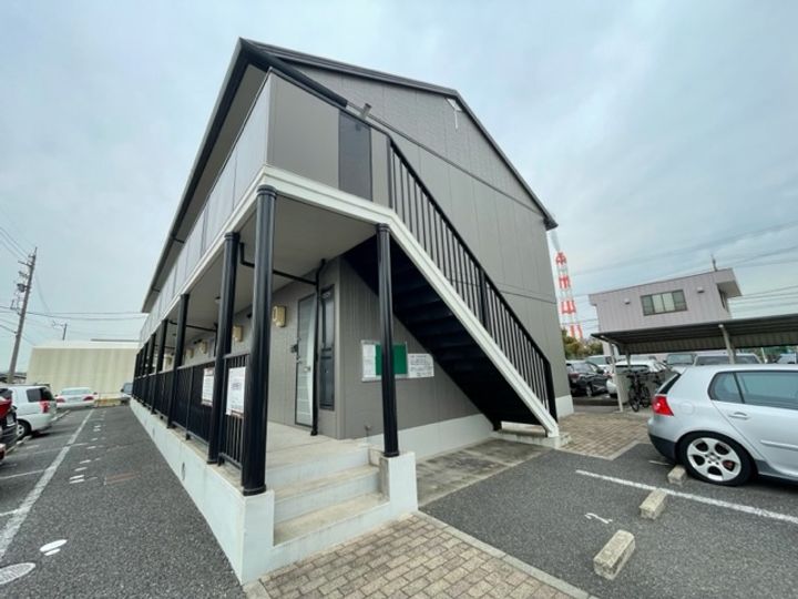 マ・メゾン海山道の外観