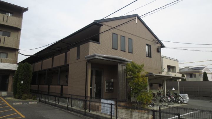 ルネ城東の外観