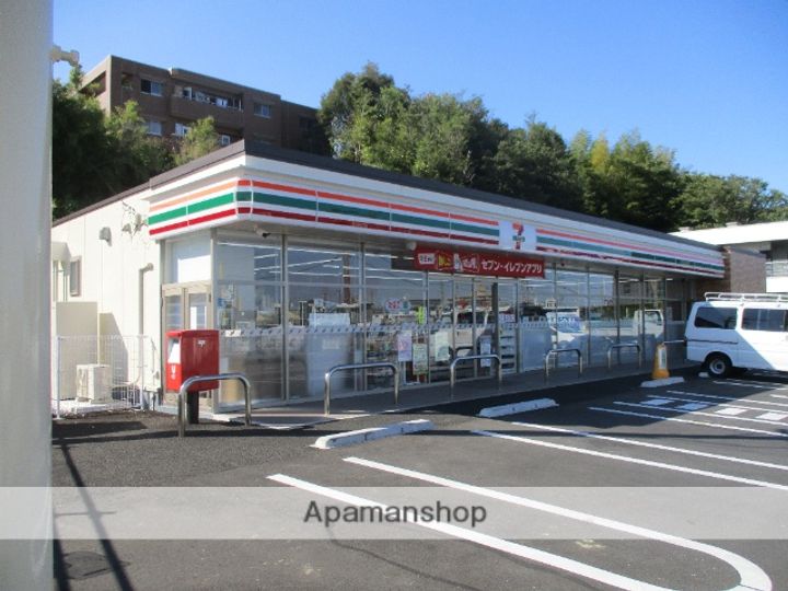 プレスタンテK.Sの周辺
