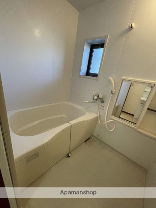 ソレイユ西口の風呂