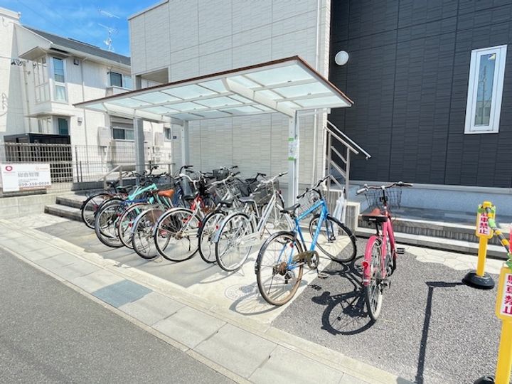 DーROOMYHの外観