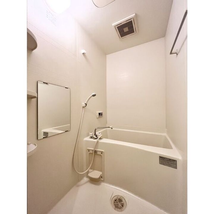 フローラル堀木の風呂