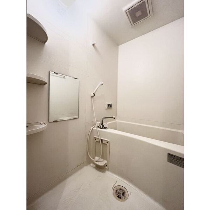 フローラル堀木の風呂