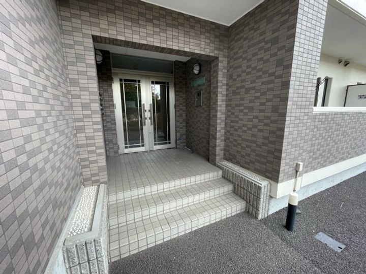 グラン・ルミエール206号室の外観