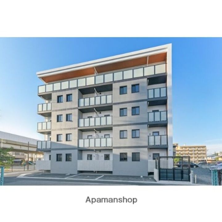 リベル元町の外観