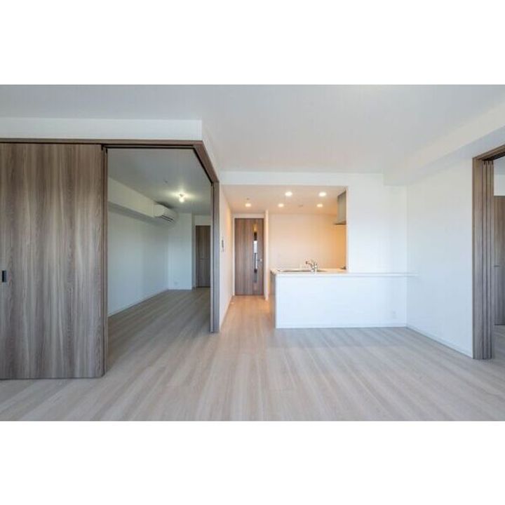 SーRESIDENCE四日市安島ALOGGIOの居間