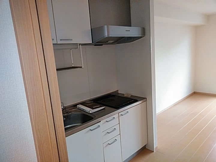 カーサコモダ天カ須賀のキッチン