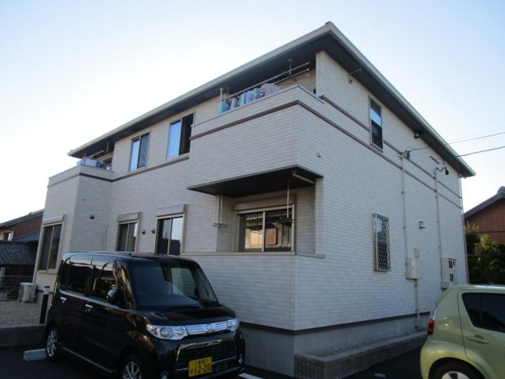 サンリバーの外観