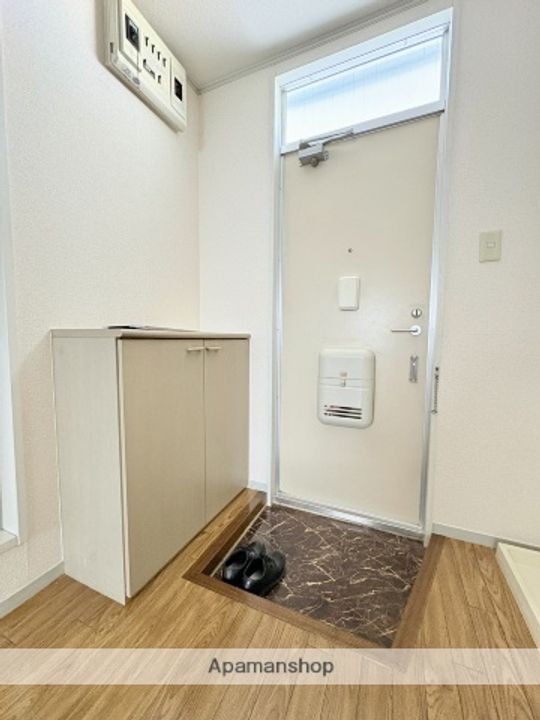 グランディール友生の玄関