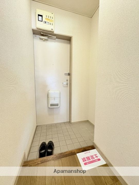 ヴューパレス緑ヶ丘の玄関