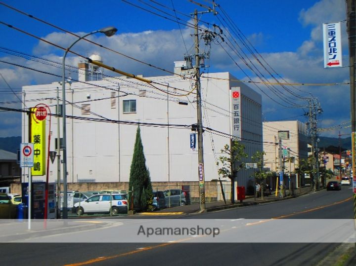 メゾン・ド・マリエールの周辺