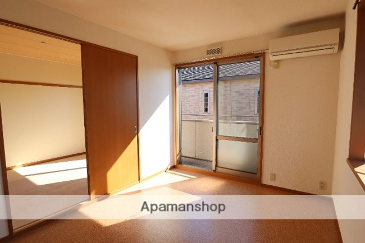 ハイツ ジュ,エイユーⅡ Aの居間