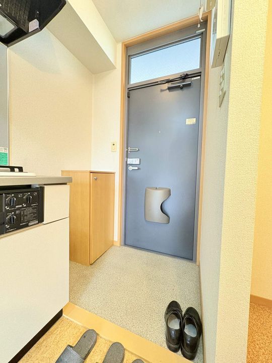 ハイツ ジュ,エイユーの玄関