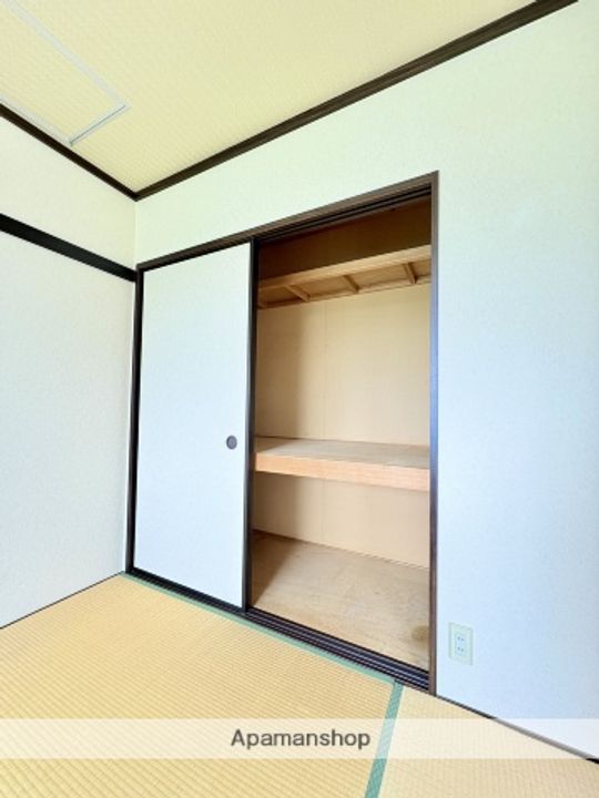 ハイツ三田の内装