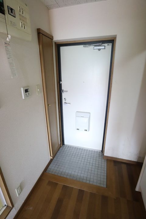 フリオフラッシュの玄関