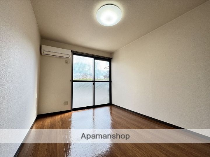 壬生野ハイツの内装