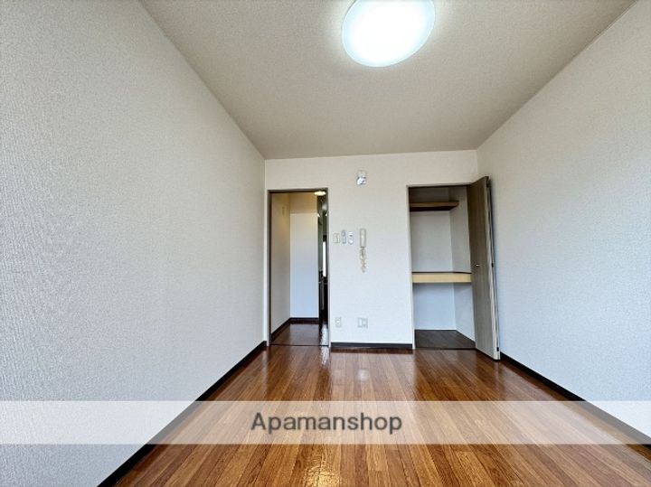 壬生野ハイツの内装