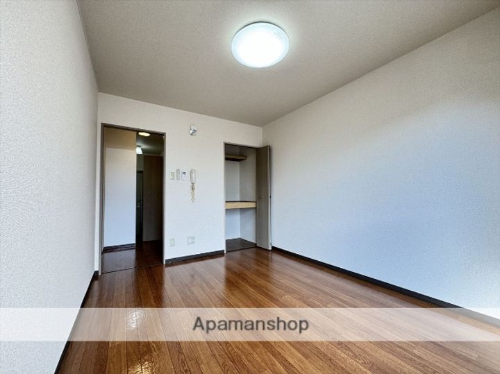 壬生野ハイツの内装