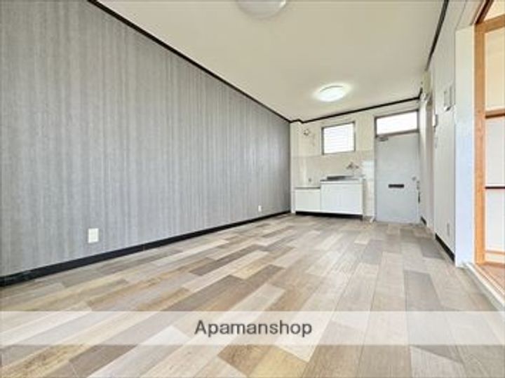 友伸アパートの内装