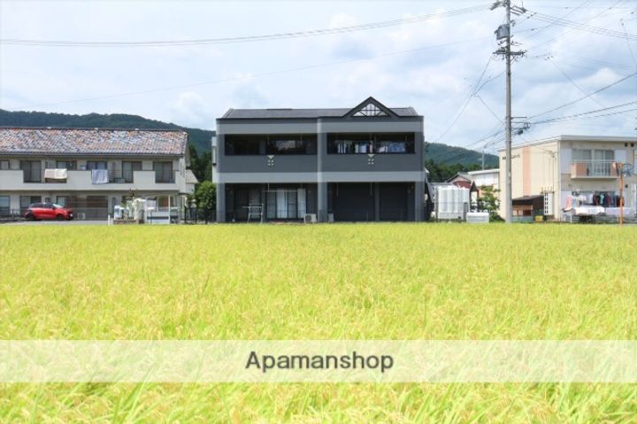 HOUSE OF AZALEA(ハウスオブアザレア)の外観