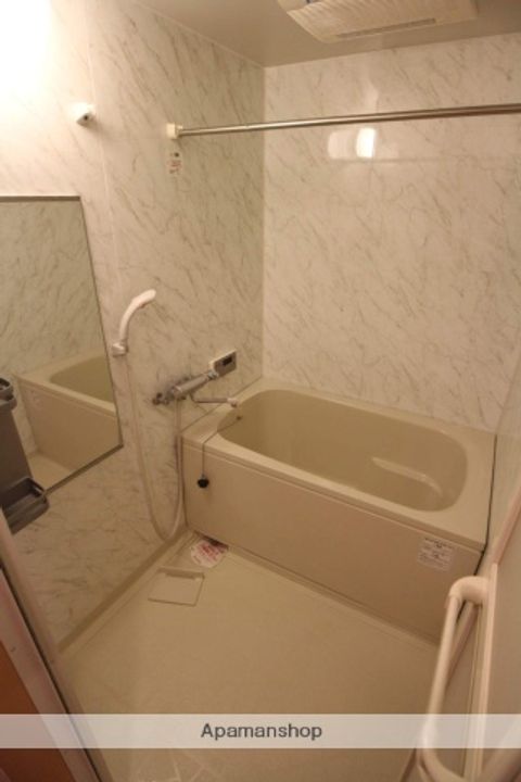 HOUSE OF AZALEA(ハウスオブアザレア)の風呂