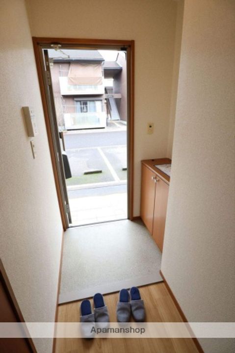 VILLAGE,EMONⅡ(ヴィレッジ,エモン)の玄関