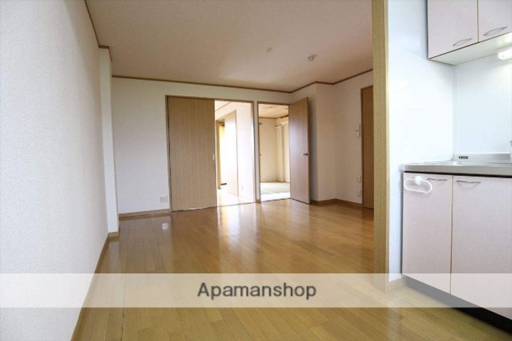 グランディス21NABARIの居間