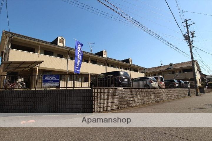 コーポシャルマンBの外観