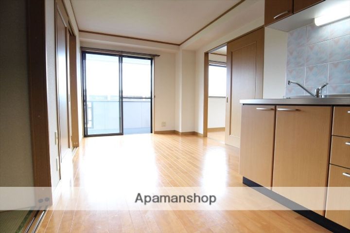 グランディール雅の居間