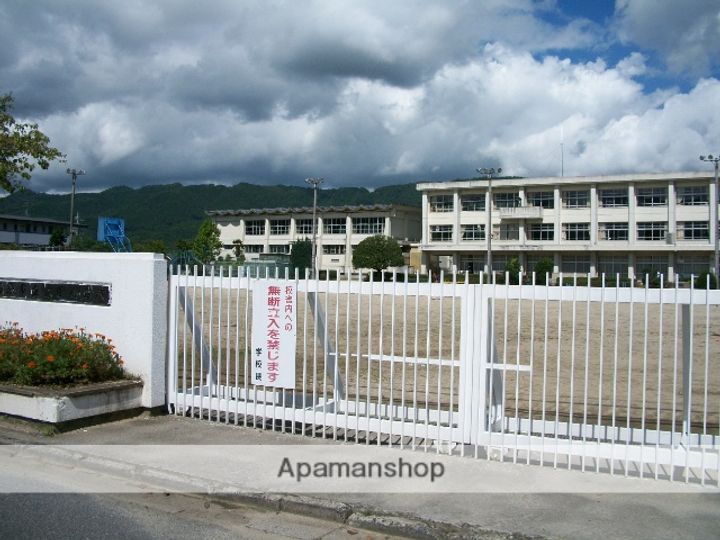 エンジェルハイツヤマカ(ハイツ)の周辺