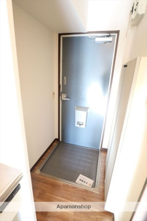 プラコート鴻之台の玄関