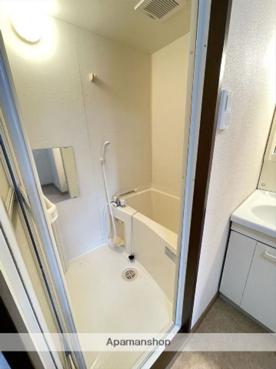 フレイグランス山口の風呂