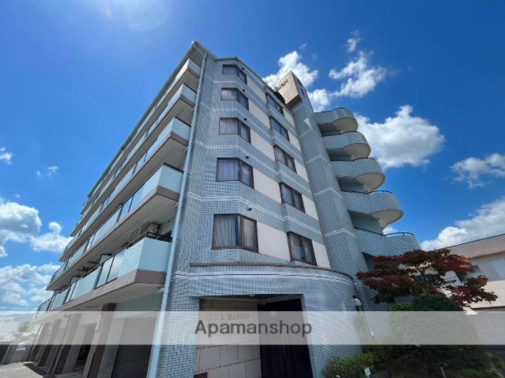 ロイヤルマンションの外観