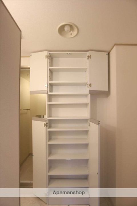 ロイヤルマンションの内装