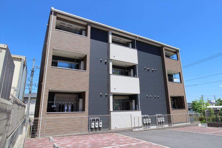 サニーハウスⅡ希央台2番館の外観