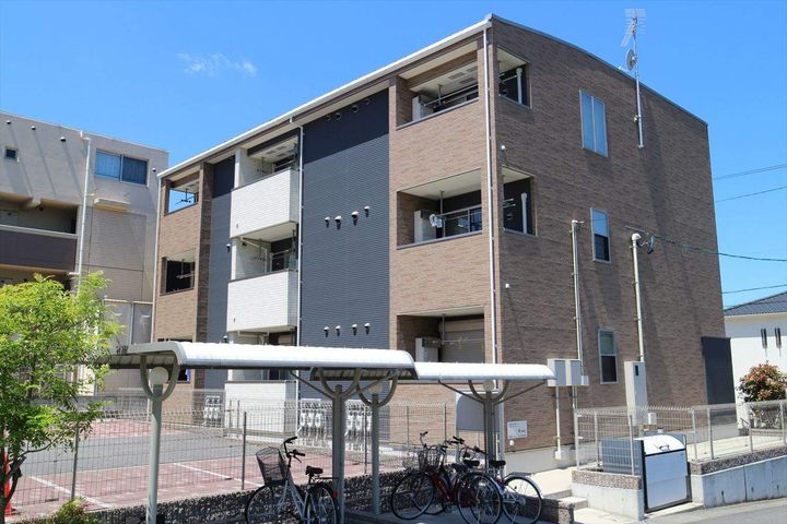 サニーハウスⅡ希央台2番館の外観