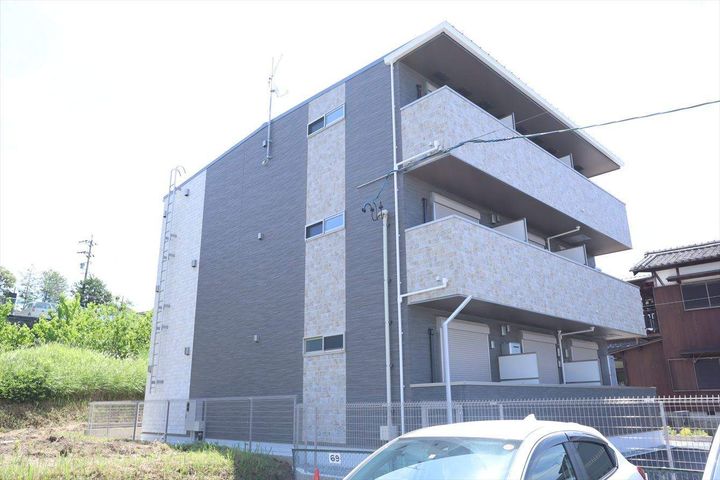 アルピチェーレの外観