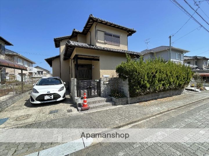 三重県名張市桔梗が丘西4番町(一戸建)の賃貸物件の外観