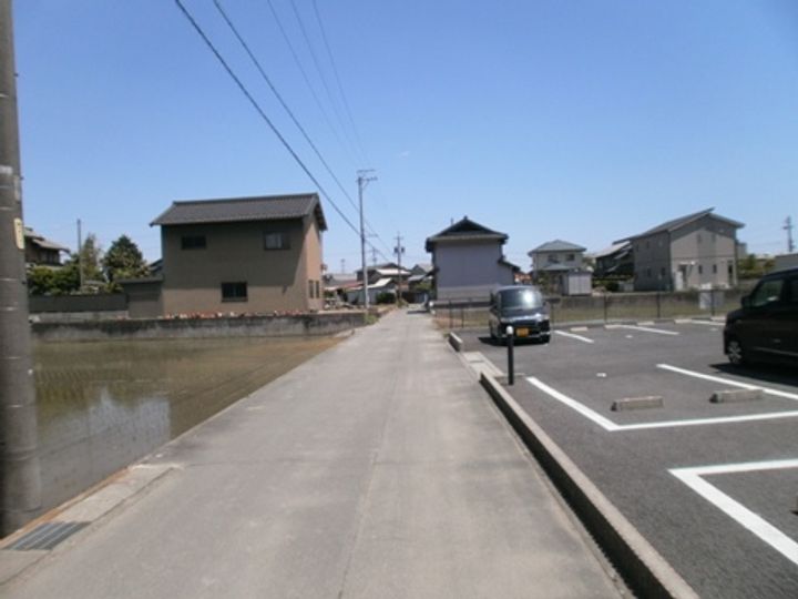 ラフィネ多度の周辺